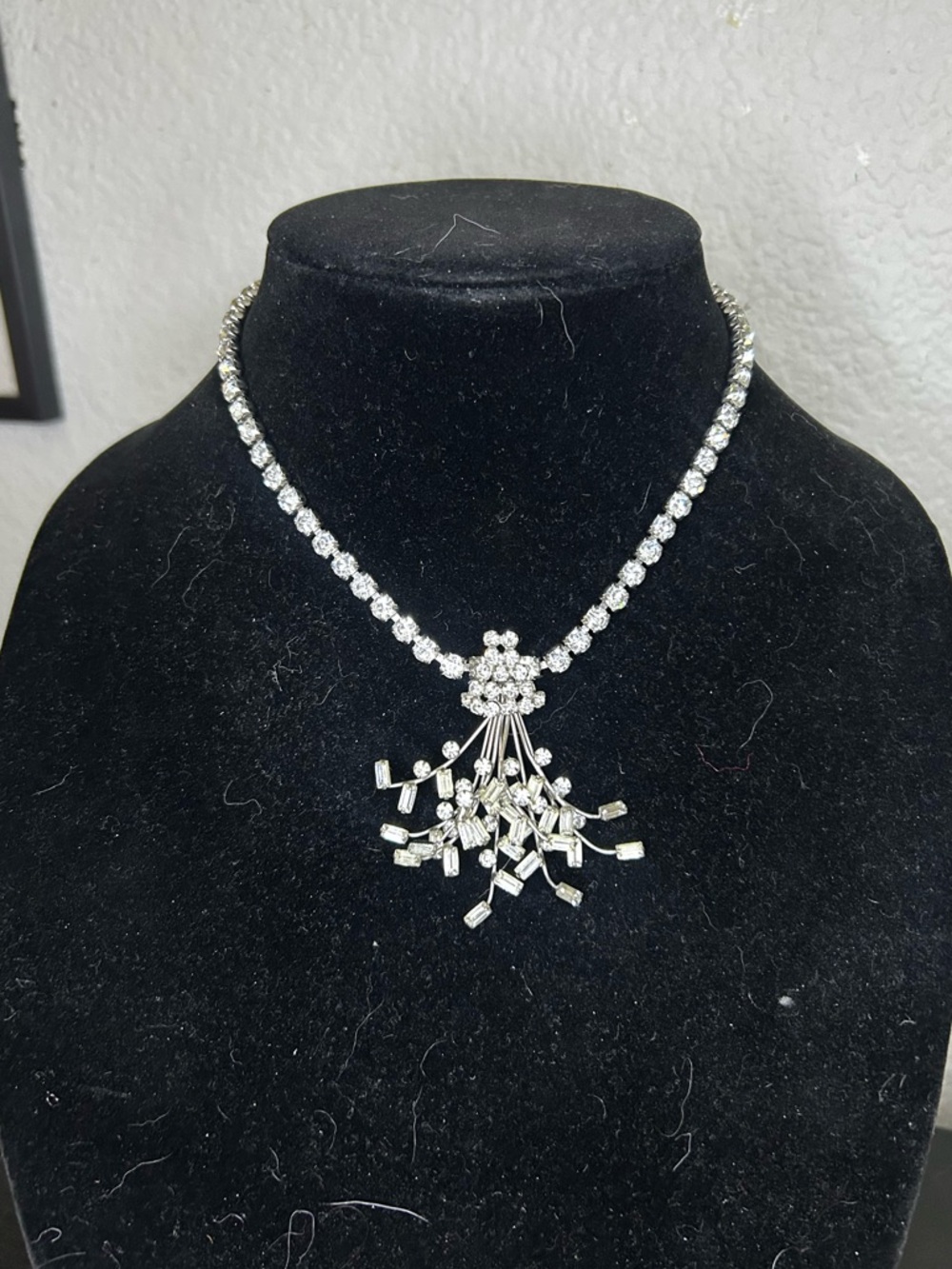 Silver Crystal Cascade Necklace - Elegant Women's Jewelry